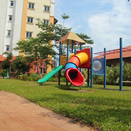 Suria Service Apartment-Hotel Bukit Merah Zewnętrze zdjęcie