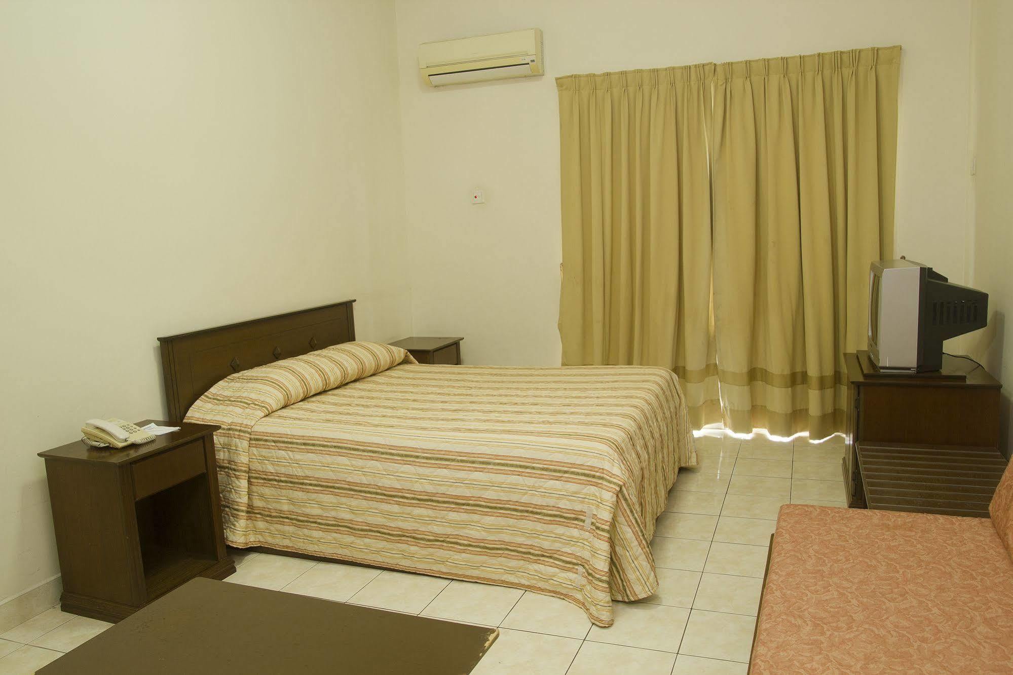 Suria Service Apartment-Hotel Bukit Merah Zewnętrze zdjęcie